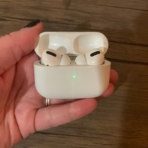 Apple AirPods PRO